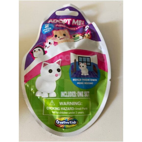 Adopt Me Puzzle Eraser & Mini Room Cat - Picture 2 of 6